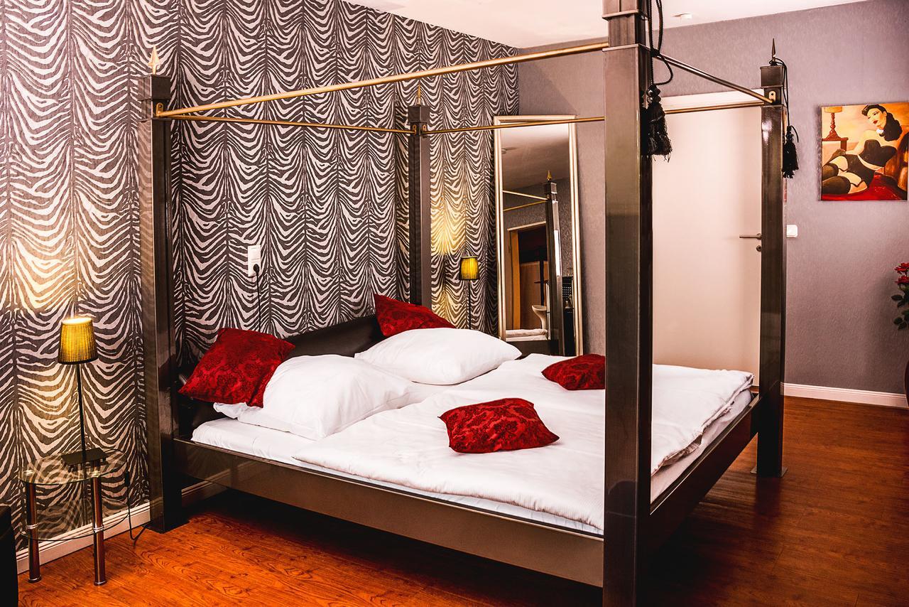 Hotel Sleepinn Volkspark (Adults Only) ฮัมบูร์ก ภายนอก รูปภาพ